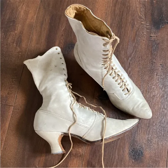 Antique Victorian Shoes Leather High Top Lace-Up Boots size 7