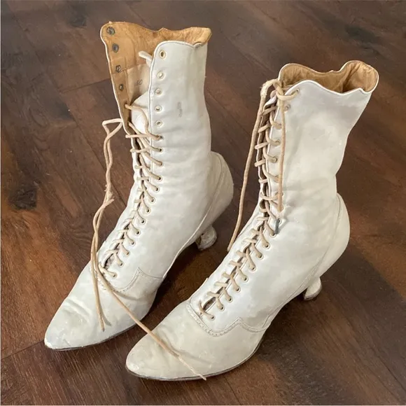 Antique Victorian Shoes Leather High Top Lace-Up Boots size 7