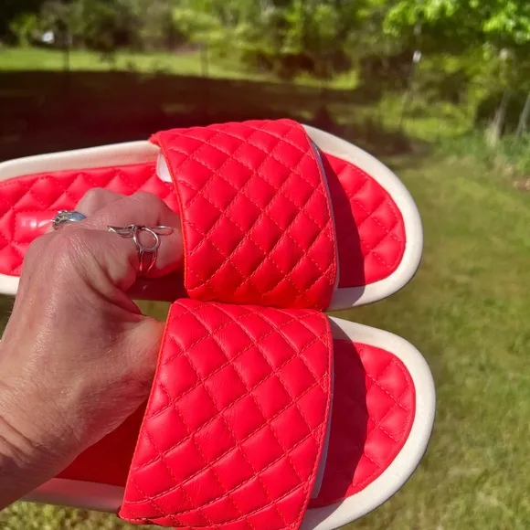 APL Women's Quilted LeatherCoral Red Slides 8