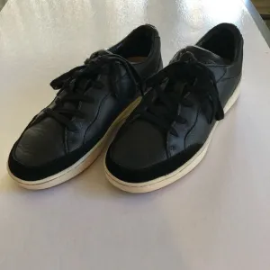 ARBOR Women’s Black Leather Lace Up Sneakers 7.5