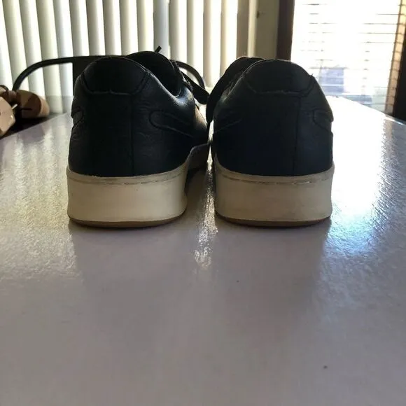 ARBOR Women’s Black Leather Lace Up Sneakers 7.5