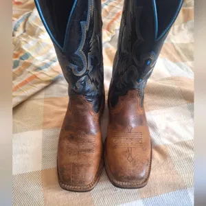 Ariat Men's Brown and Black Cowboy Boots