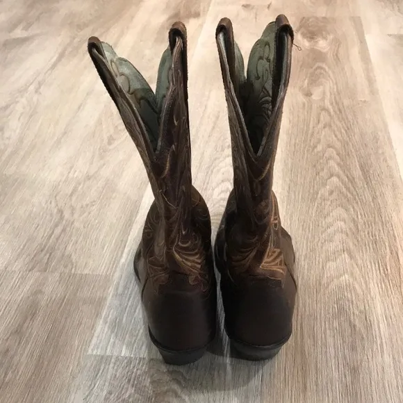 Ariat Snip Toe Brown Leather Cowgirl Boots Scallop