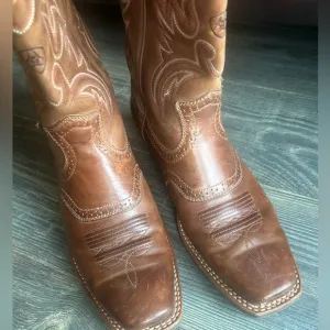 Ariat Western Boots (Men’s) EUC