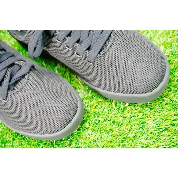 Atoms Shoes Classic Comfortable Sneakers  - Women's 5.25