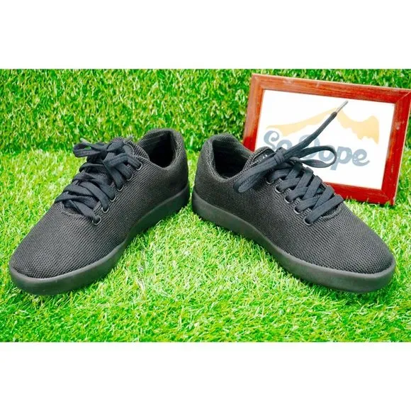 Atoms Shoes Classic Comfortable Sneakers  - Women's 5.25