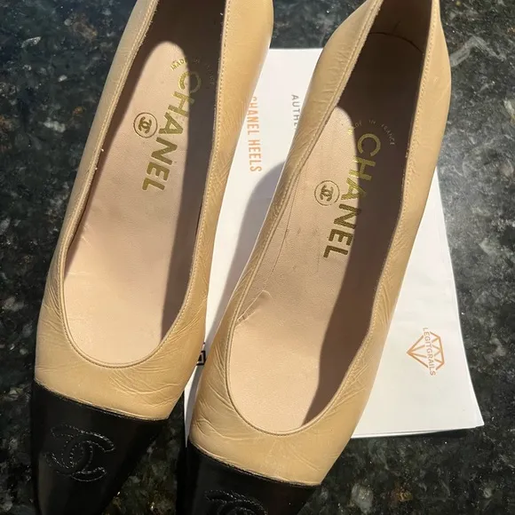 AUTHENTIC CHANEL CLASSIC PUMP VINTAGE SHOES size 38