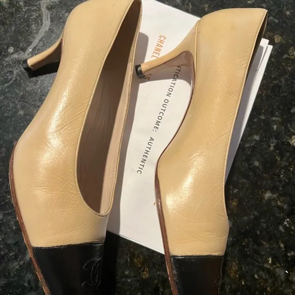 AUTHENTIC CHANEL CLASSIC PUMP VINTAGE SHOES size 38
