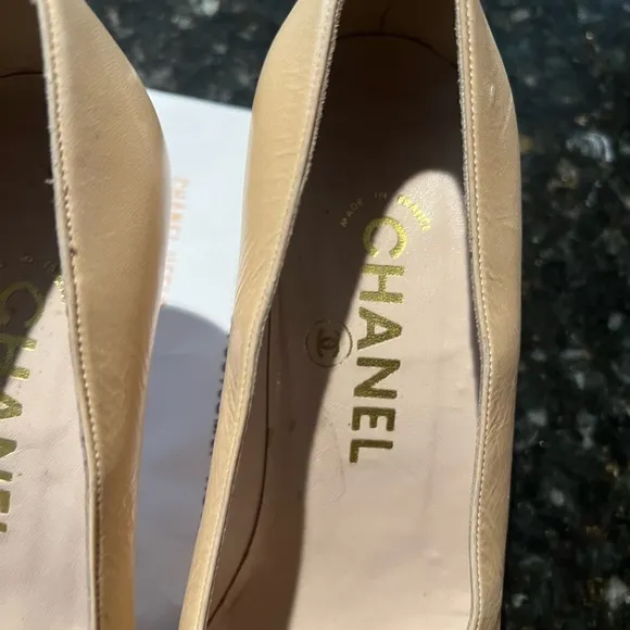 AUTHENTIC CHANEL CLASSIC PUMP VINTAGE SHOES size 38
