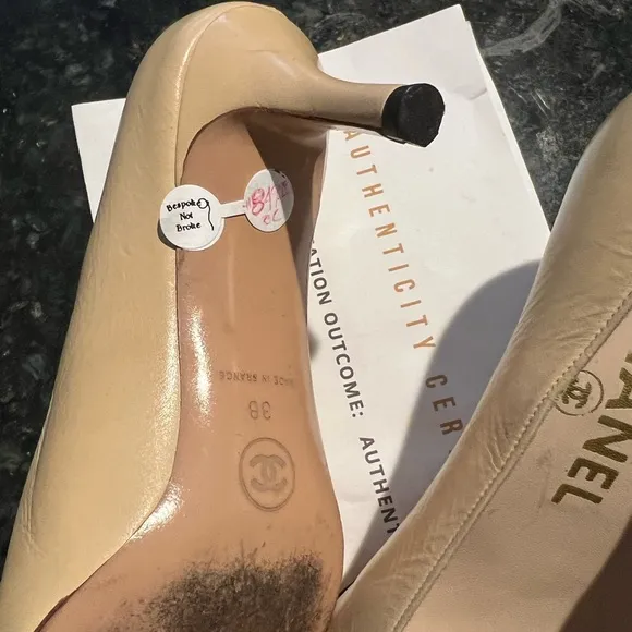 AUTHENTIC CHANEL CLASSIC PUMP VINTAGE SHOES size 38