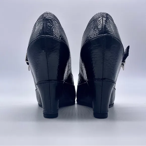 AUTHENTIC FENDI Black Leather Mary Jane Wedge Shoes Monogram Buckle 37.5…