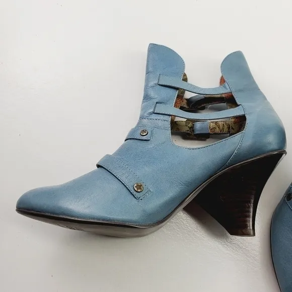 Awol Blue Buckles Shoes Women Leather Boots Size 10