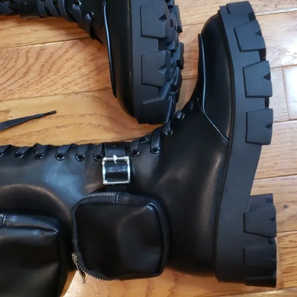 Azalea Wang Boots, brand new, size 8