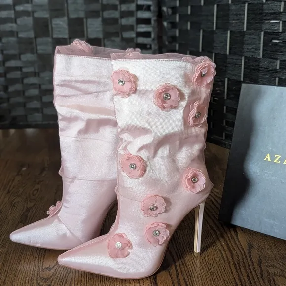 Azalea Wang Elegant Pink Heeled Boots Floral Accents Flowers Feminine Sz 7.5