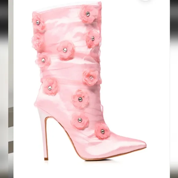 Azalea Wang Elegant Pink Heeled Boots Floral Accents Flowers Feminine Sz 7.5