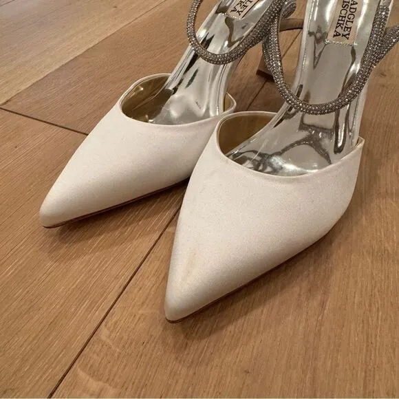 Badgley Mischka Women's Kamilah Pump