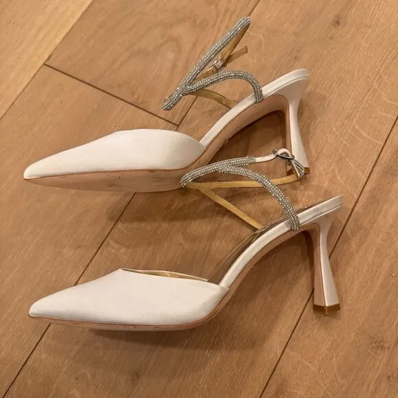 Badgley Mischka Women's Kamilah Pump