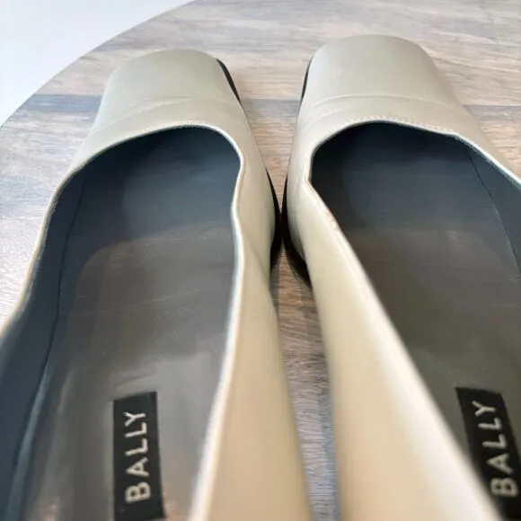 Bally Made in Italy Light Gray Leather Chunky Heels Shoes US Size 10 M