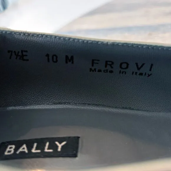 Bally Made in Italy Light Gray Leather Chunky Heels Shoes US Size 10 M