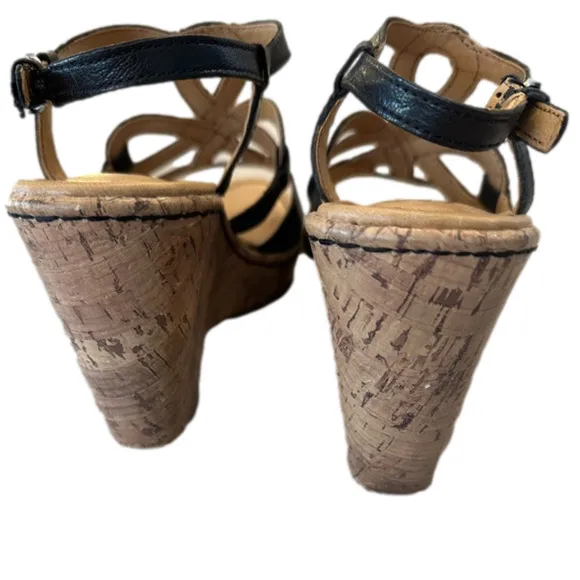 b.ø.c Born Concept Cork Platform Wedge Sandals Black Leather Buckle Women Sz 8