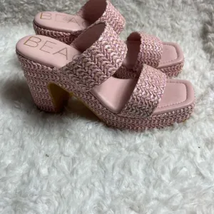 Beach by Matisse GEM pink Raffia platform straps sandals size 10M