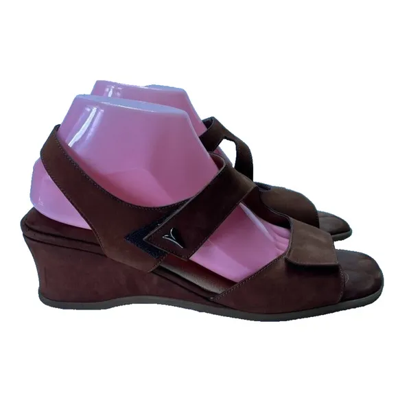 BeautiFeel Shoes Womens 10 Amber Brown Nubuck Leather Ankle Strap Sandals Wedge