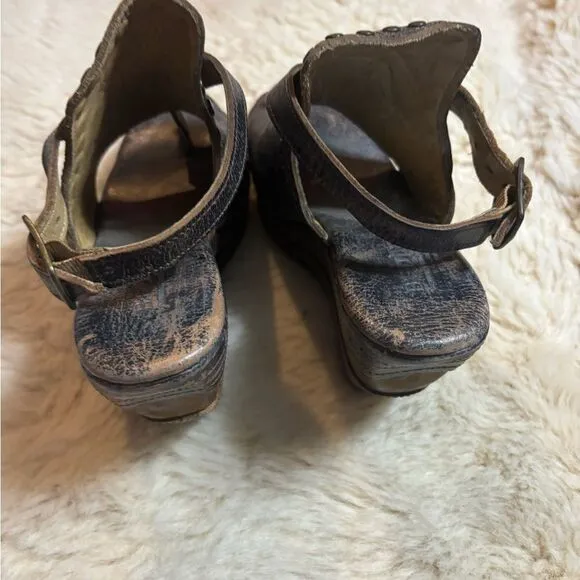Bed Stu Joann Wood Wedge Distressed in Black size 7.5
