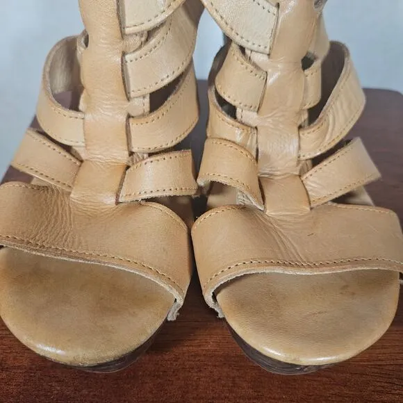 BedStu Tan Light Brown Leather Platform Sandals