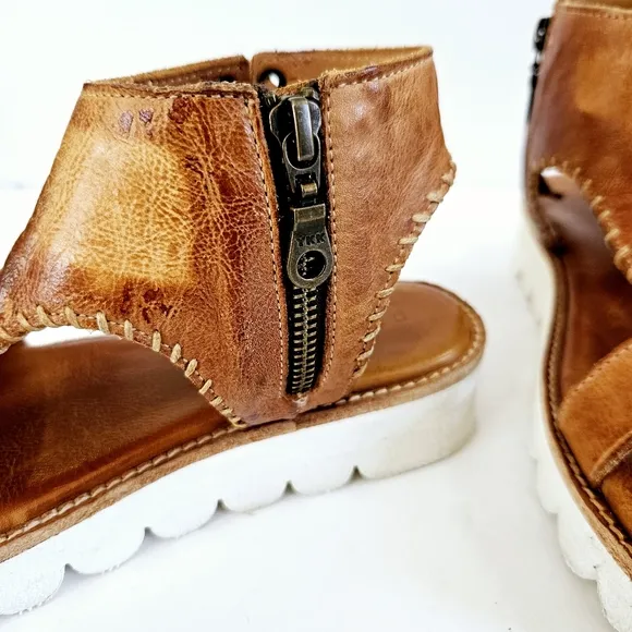 BedStu Zoe II Pecan Dip Dye Veggie Tanned Leather Cushioned Platform Sandals 7