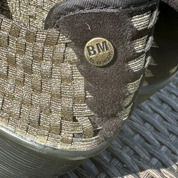 Bernie Mev. bronze wedge shoes