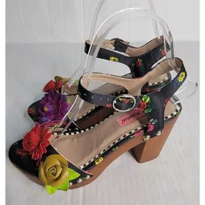 BETSEY JOHNSON Bow Womens Black 4&quot; Platform Rose Block Heel Sandals Sz 7