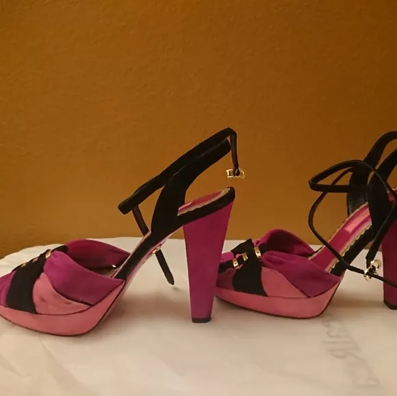BETSEY JOHNSON Pink Purple Black Platform Sandals