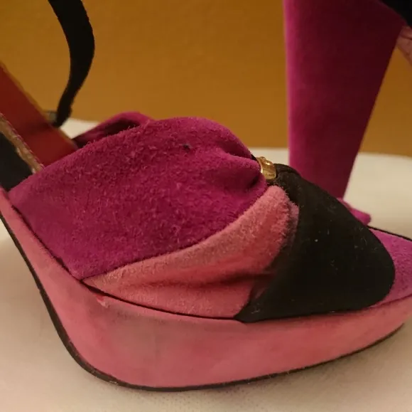 BETSEY JOHNSON Pink Purple Black Platform Sandals