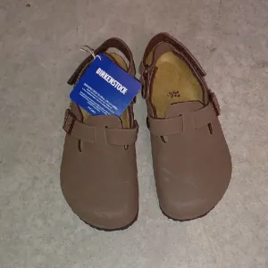 Birkenstock Kids Brown Shoes Size 32