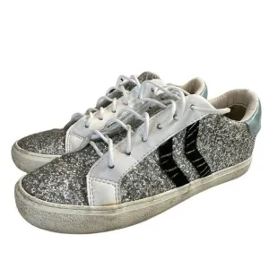 BKS glitter arrow stylish trendy blue heel tab accent tennis shoes