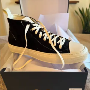 Black High-Top Men's Sneakers