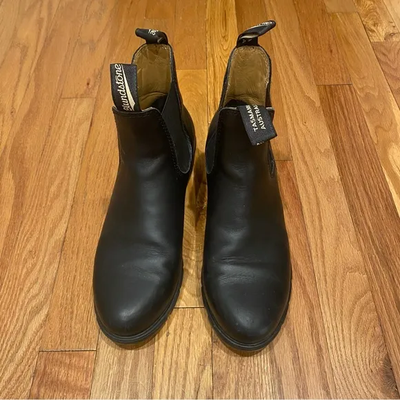 Blundstone #1671 WOMEN'S SERIES HEELED BOOTS - BLACK Size 9