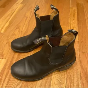 Blundstone #1671 WOMEN'S SERIES HEELED BOOTS - BLACK Size 9