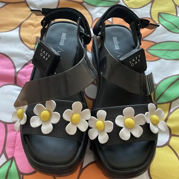 BNWOT Melissa x Lazy Oaf Black Daisy Flower Women's Platform Sandals
