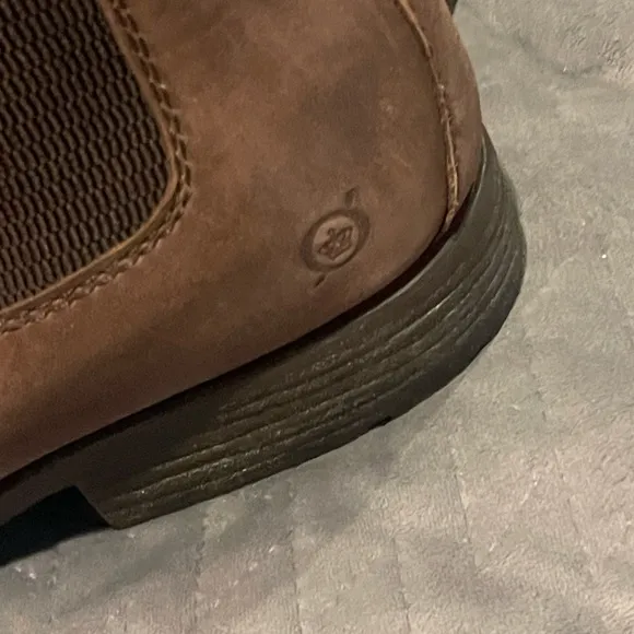 Born boots mens size 13 pre-owned condition brown