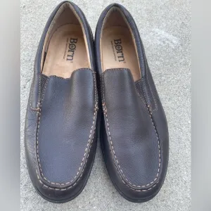 Born men’s super comfortable sip on all leather shoes size 10 1/2