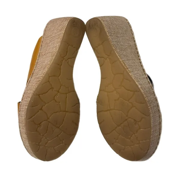 Born Wedge Shoes
