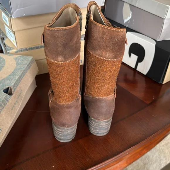 BORN Women's Triana Brown 9.5 boots brand new