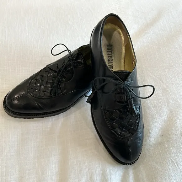 Bottega Veneta leather shoes.