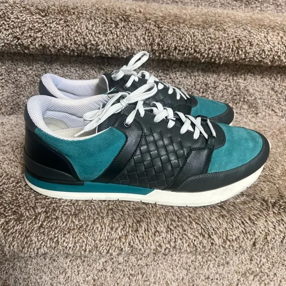 Bottega Veneta Stylish Black and Teal Men's Leather/Suede Sneakers