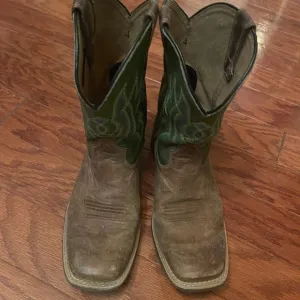 Boys Ariat Cowboy boots