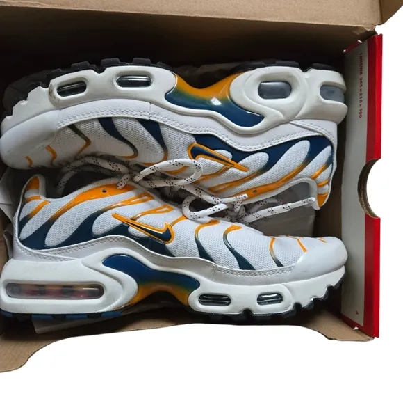 Boy's Nike Air Max Plus GS White/Marina-Kumquat-Black Sneakers