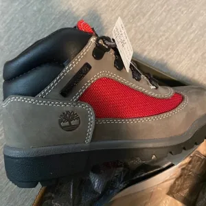 Brand New Boys Grey and Red Timberland Field Boots Size 12.5!