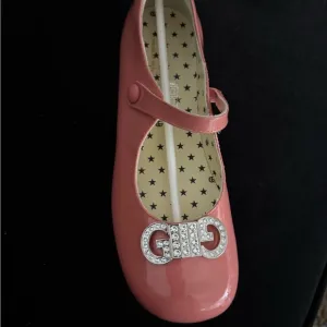 Brand new girls Gucci Pink Mary Jane Shoes with Rhinestone Buckle size 2