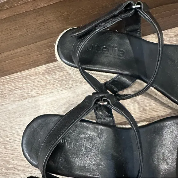 Brand New Jutelia Black espadrilles Wedge Sandals Size 10